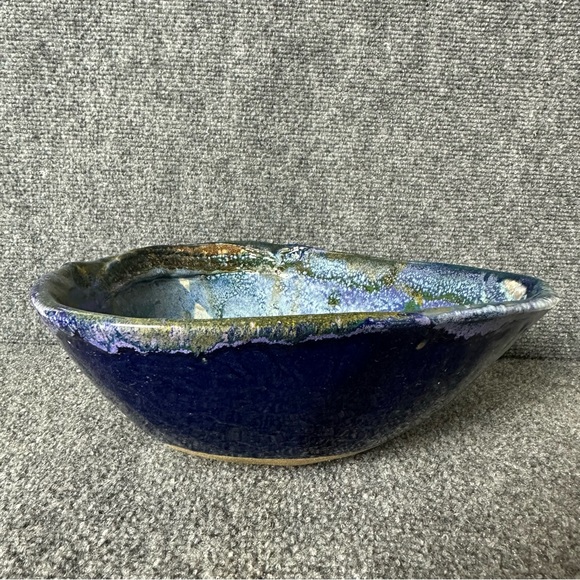 Vintage pottery bowl drip glaze cobalt purple angular centerpiece fruit 10x10x4 - Picture 2 of 10